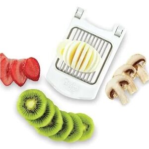 NWT Pampered Chef Egg Slicer Plus with Stainless Steel Wires